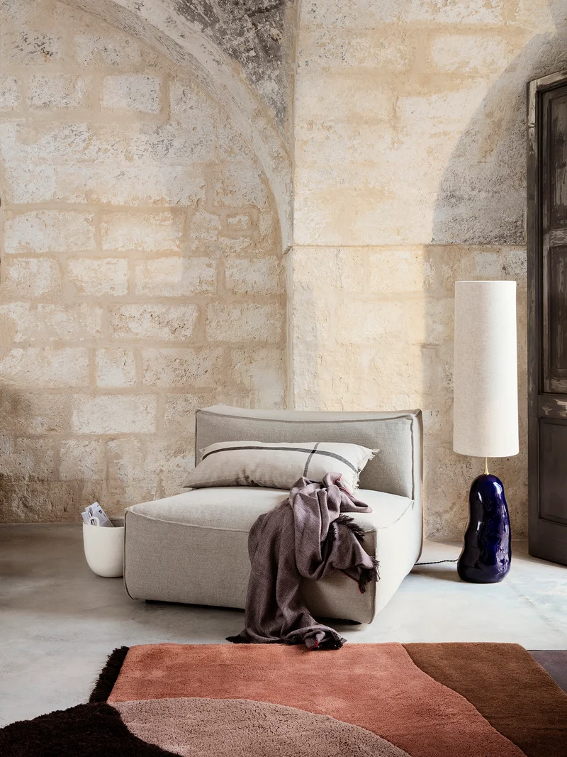 View Tufted Rug - Red Brown