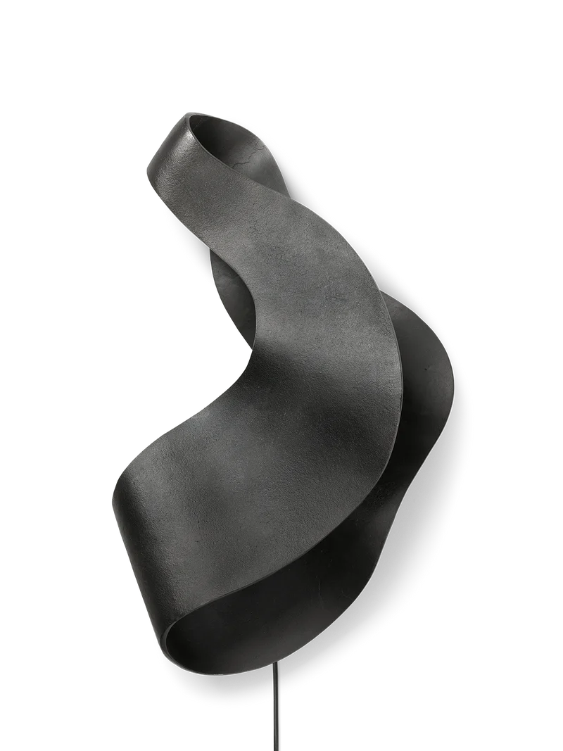 Oyster Wall Lamp - Black