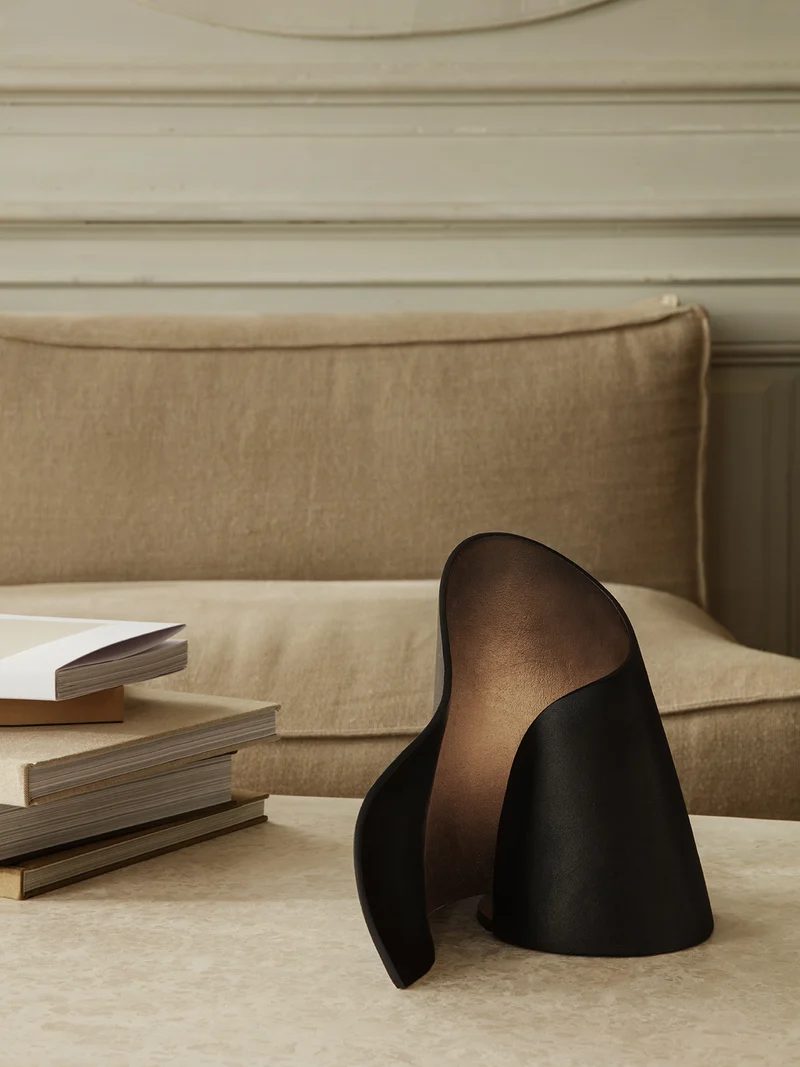 Oyster Table Lamp - Black
