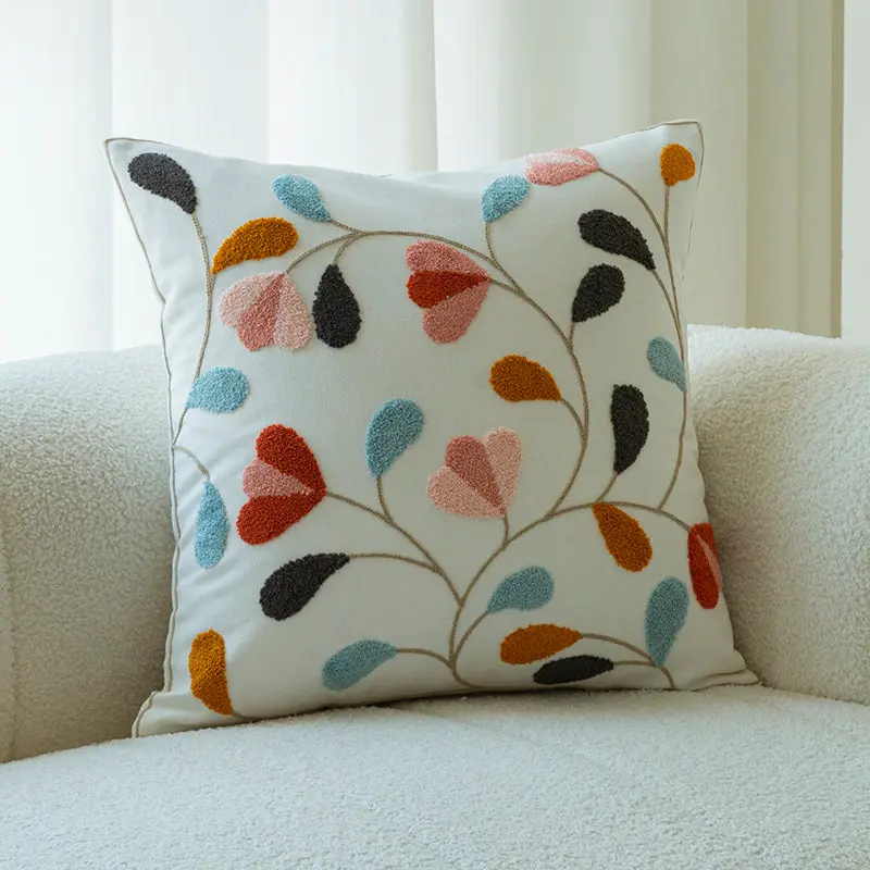 Housse de Coussin Brodée Avella
