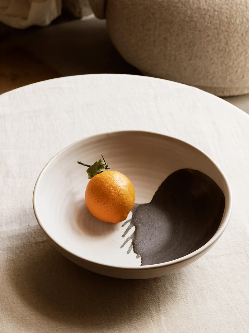 Omhu Bowl - Large - Off-White/Charcoal