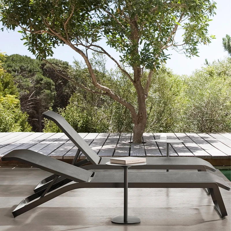 Friday - Outdoor Aluminium Lounger