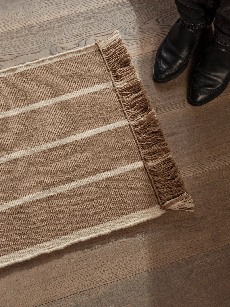 Calm Kelim Mat - Dark Sand/Off-White