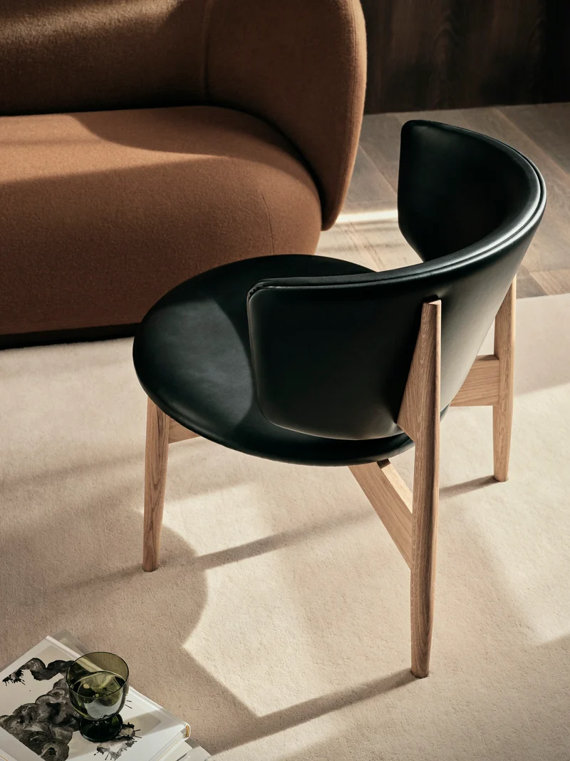 Herman Lounge Chair - Wood - Envy Leather - Oak/Black