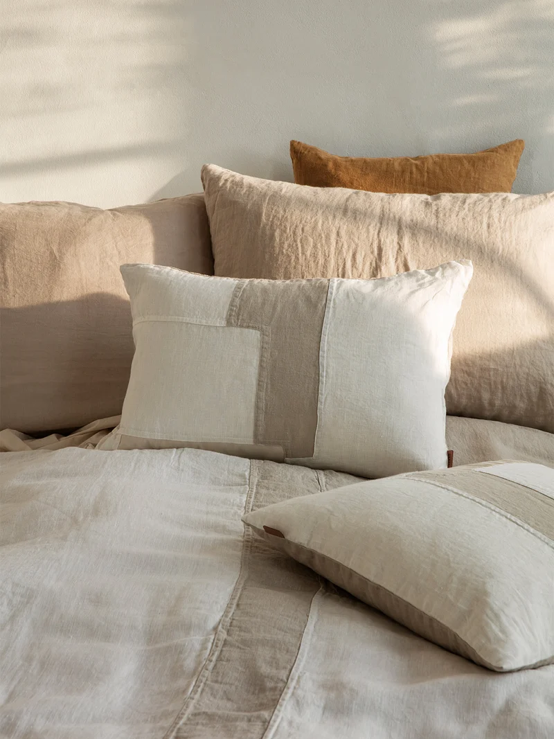Part Cushion - Rectangular - Off-white