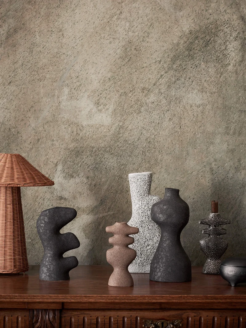 Yara Vase - Medium - Rustic Iron