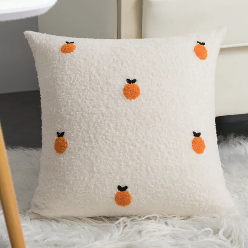 Housse de Coussin Brodée ORAGO