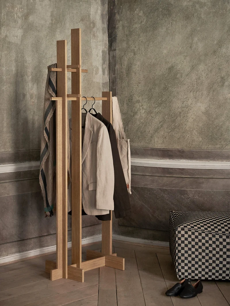 Bridge Clothes Stand - Oiled Oak