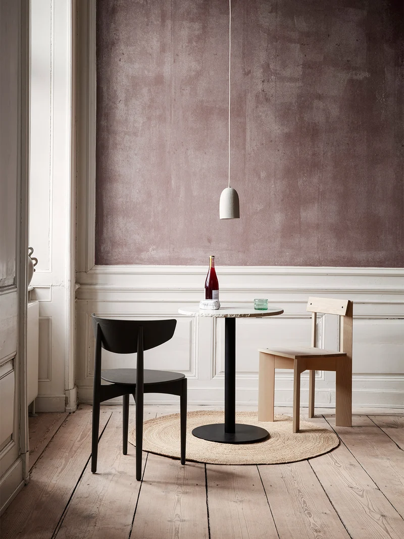 Mineral Café Table - Bianco Curia - Black