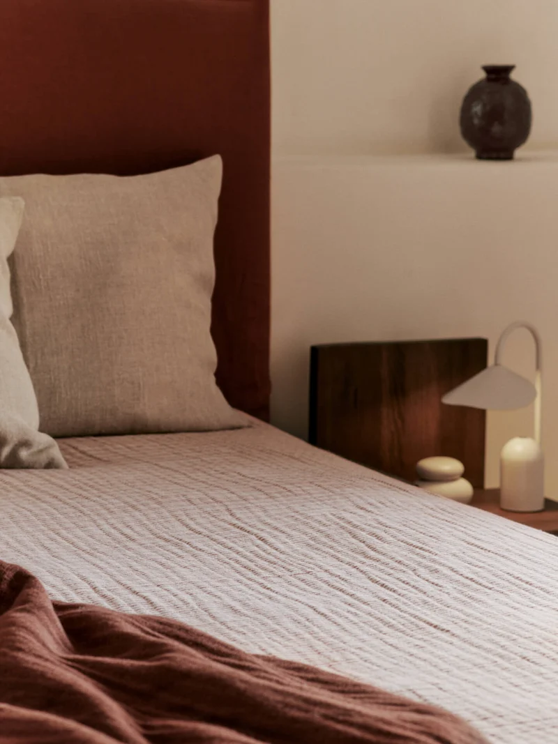 Fino Bedspread - Terracotta/Off-White