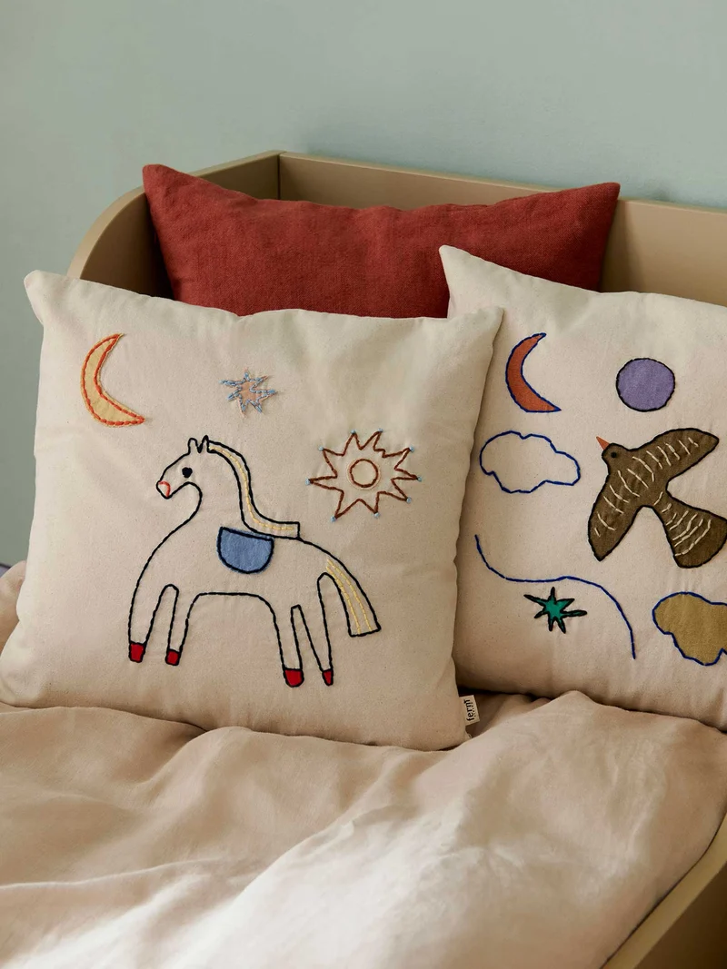 Naive Cushion - Bird
