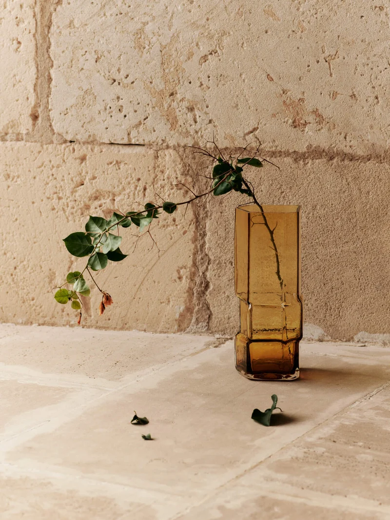Muro Vase - Medium - Recycled Amber