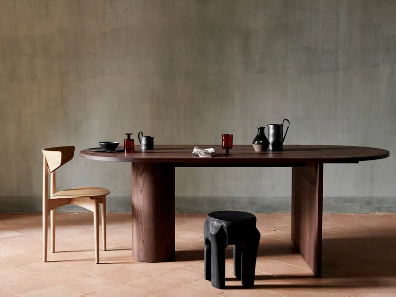 Pylo Dining Table - Dark Stained Oak