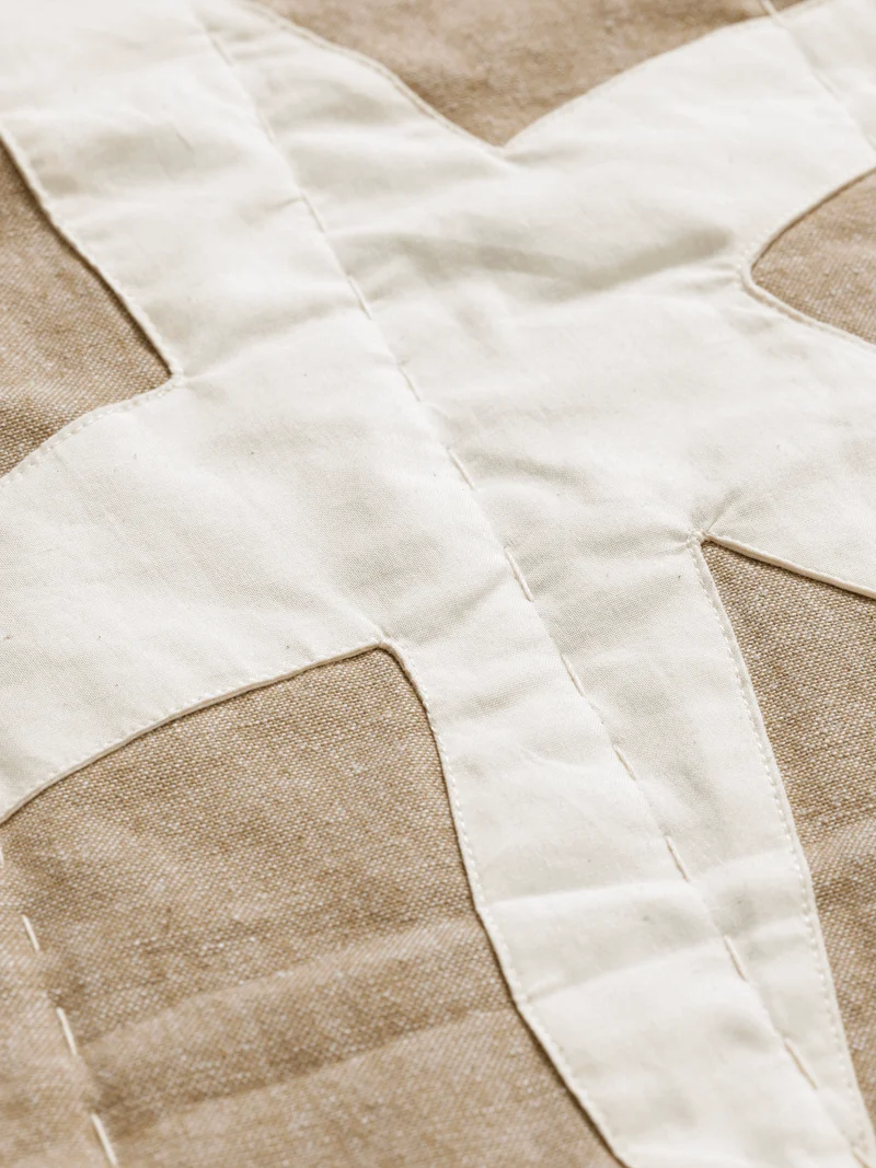 Kove Applique Quilted Blanket - Tan/Cashmere
