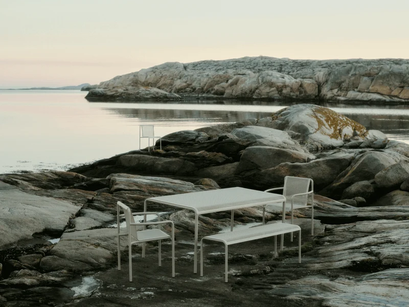 Dapple Bench - Cashmere