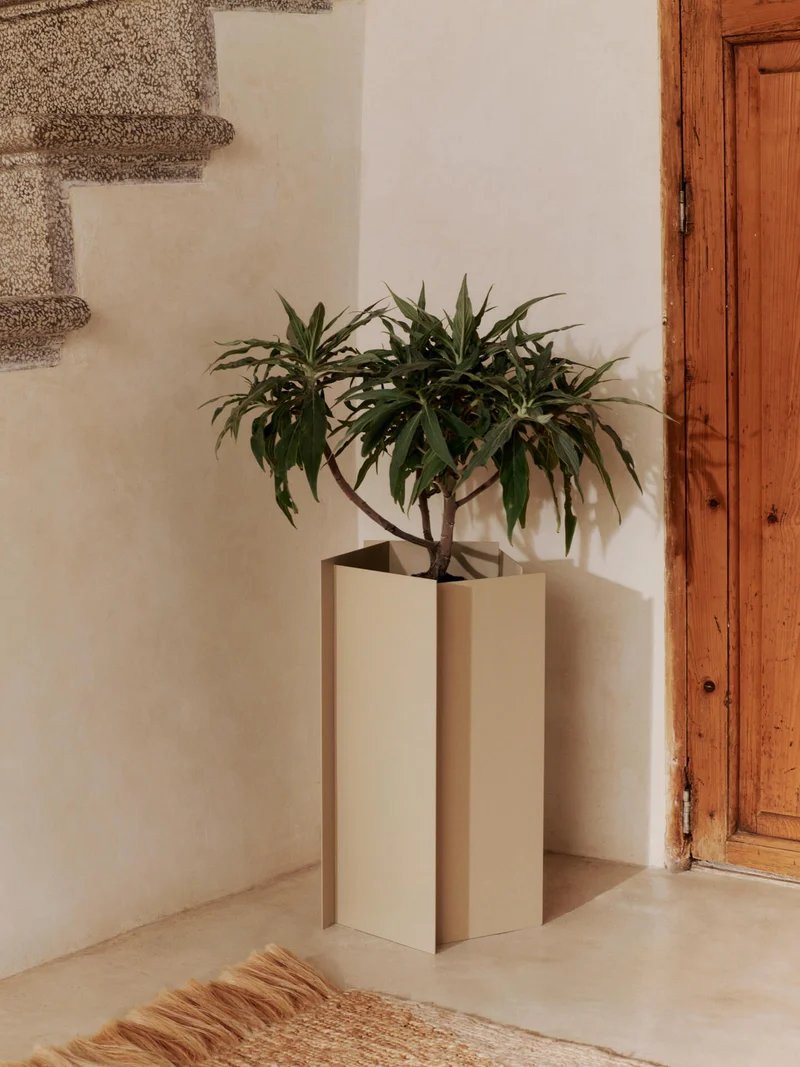 Fragma Planter - Large - Cashmere