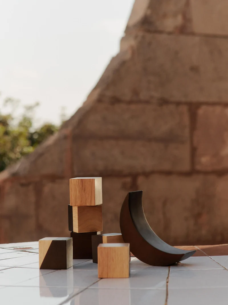 Phase Building Blocks - Natural/Dark Stained