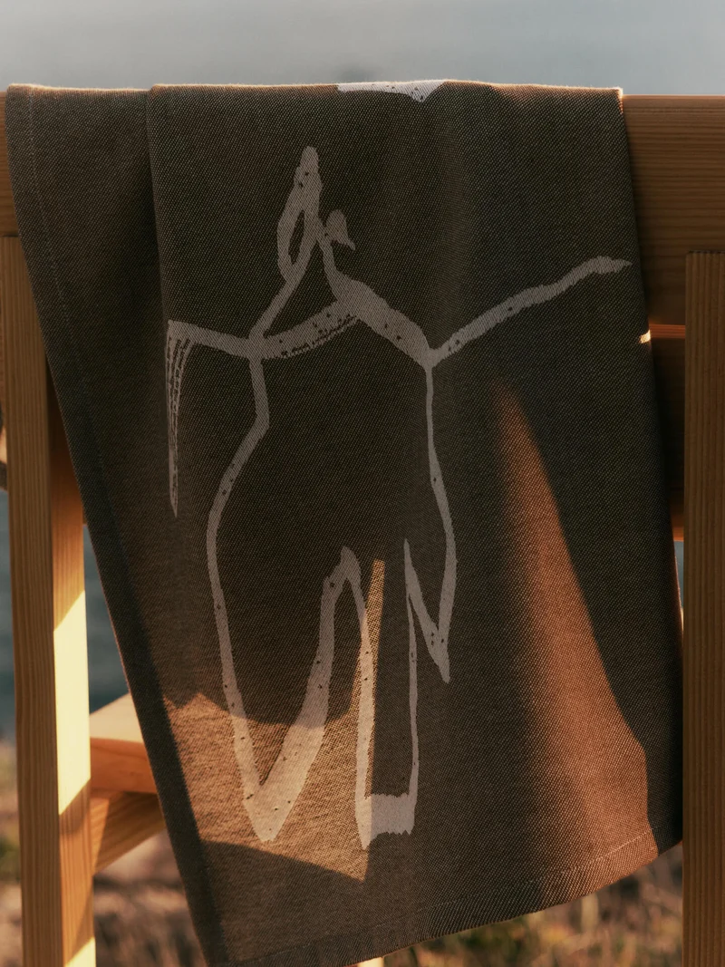 Vuelo Tea Towel - Sugar Kelp/Off-White