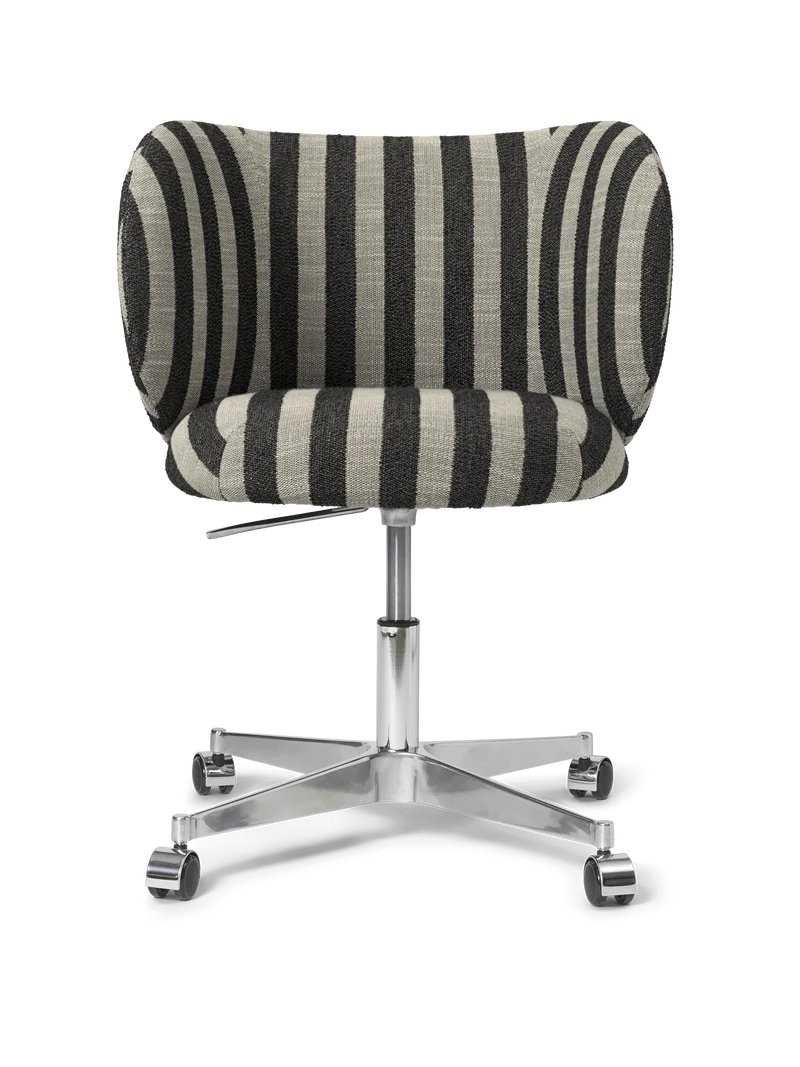 Rico Dining Chair - Castors - Louisiana - Sand/Black