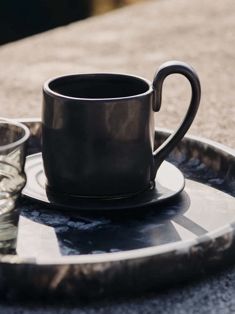 Flow Mug with Saucer - Black