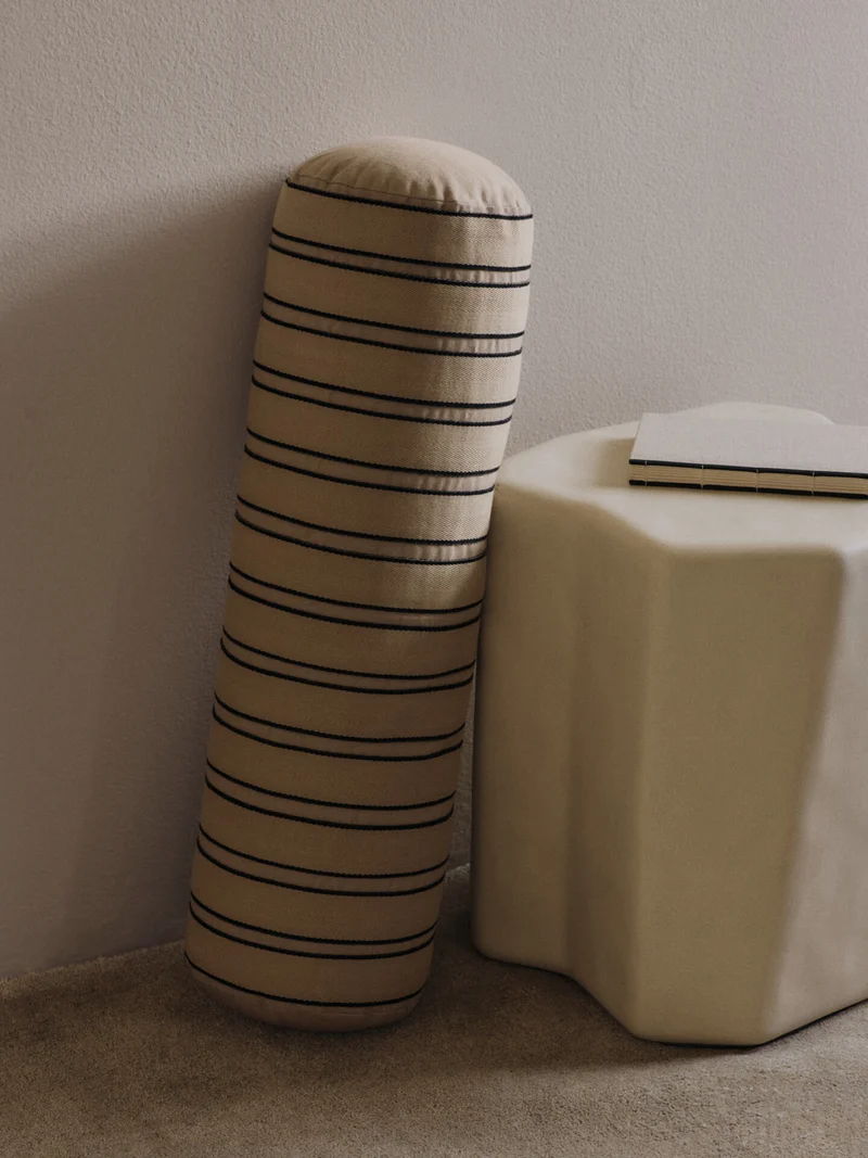 Twill Bolster Cushion - Cashmere/Black