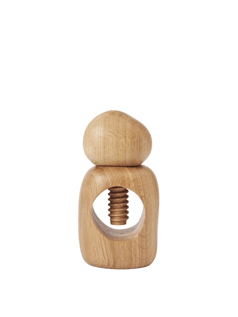 Cairn Nut Cracker - Oak