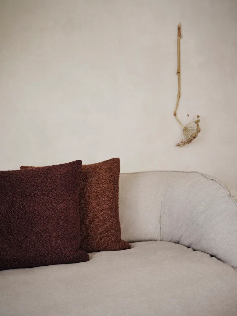 Moor Cushion - Dark Pecan