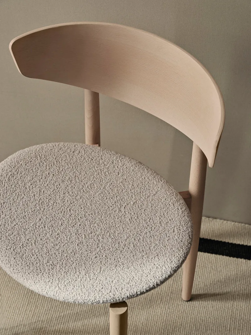 Herman Dining Chair - Upholstered Seat - Soft Bouclé - White Beech/Off-White/Sand