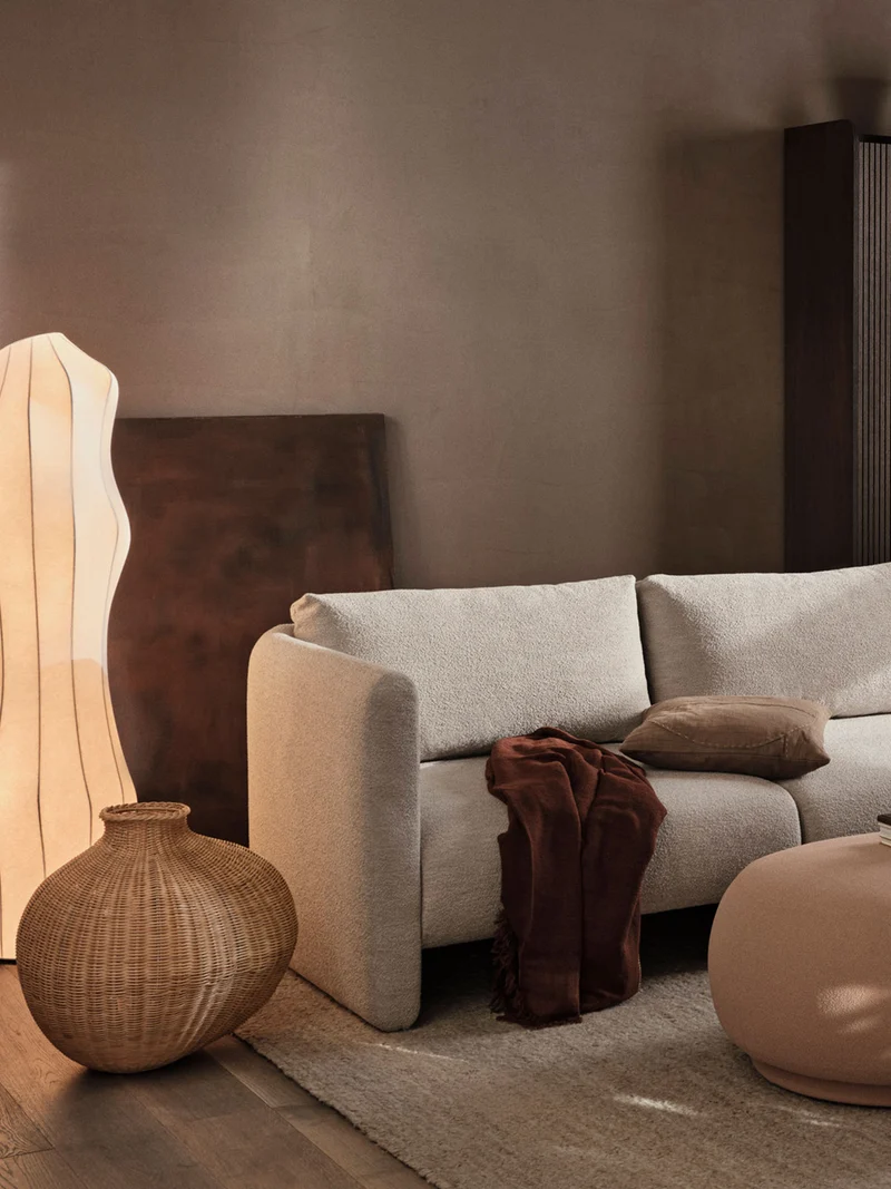 Dae Floor Lamp - White