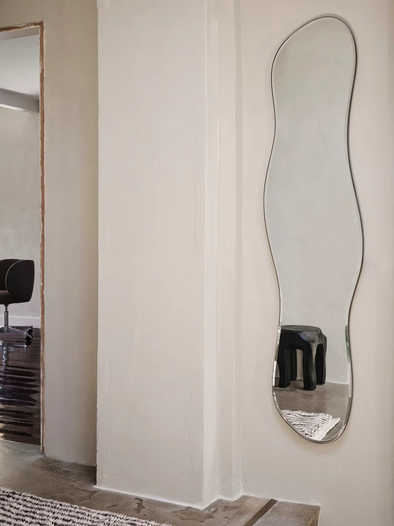 Pond Mirror - Full Size - Dark Chrome