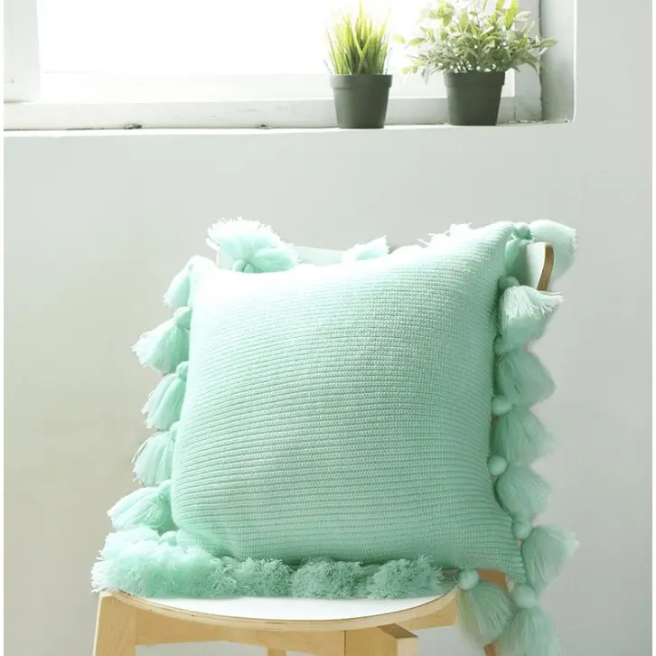 Housse de coussin tricotée bohème avec franges