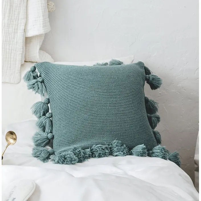 Housse de coussin tricotée bohème avec franges