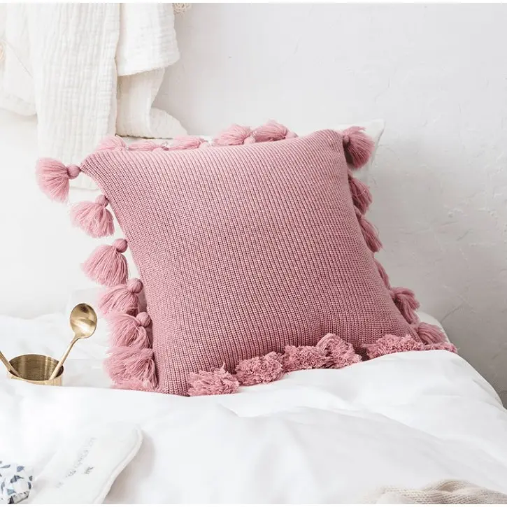 Housse de coussin tricotée bohème avec franges