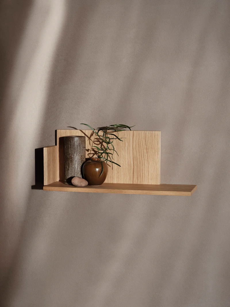 Stagger Shelf - Low - Oiled Oak