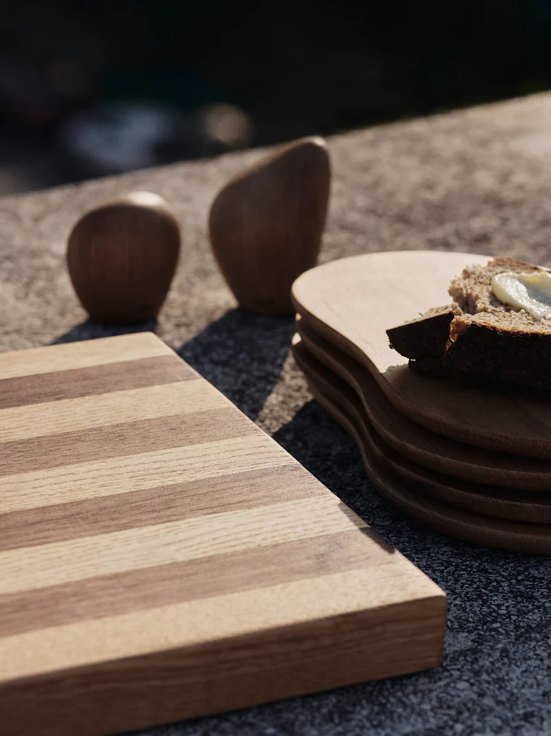 Stribe Cutting Board - Bold - Walnut/Oak